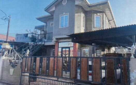Mix-Use BLDG for sale in St. James