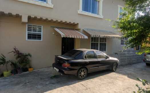 Flat for rent in St. Ann's