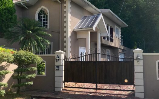 House for rent in Petit Valley